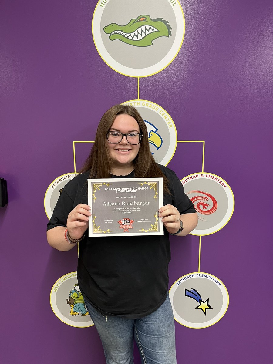 We are so excited that one of our own was awarded the Midwest Krawlers Drive Change Scholarship as a junior!!! Way to go! @NorthtownNews @DrJonrs @NKCS_CCR