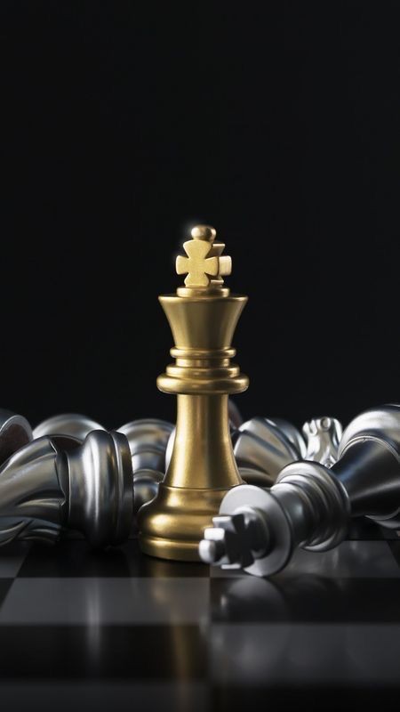 مات ہوسکتی ہے چالوں میں کسی بھی لمحے عشق شطرنج کے خانوں کی طرح ہوتا ہے۔