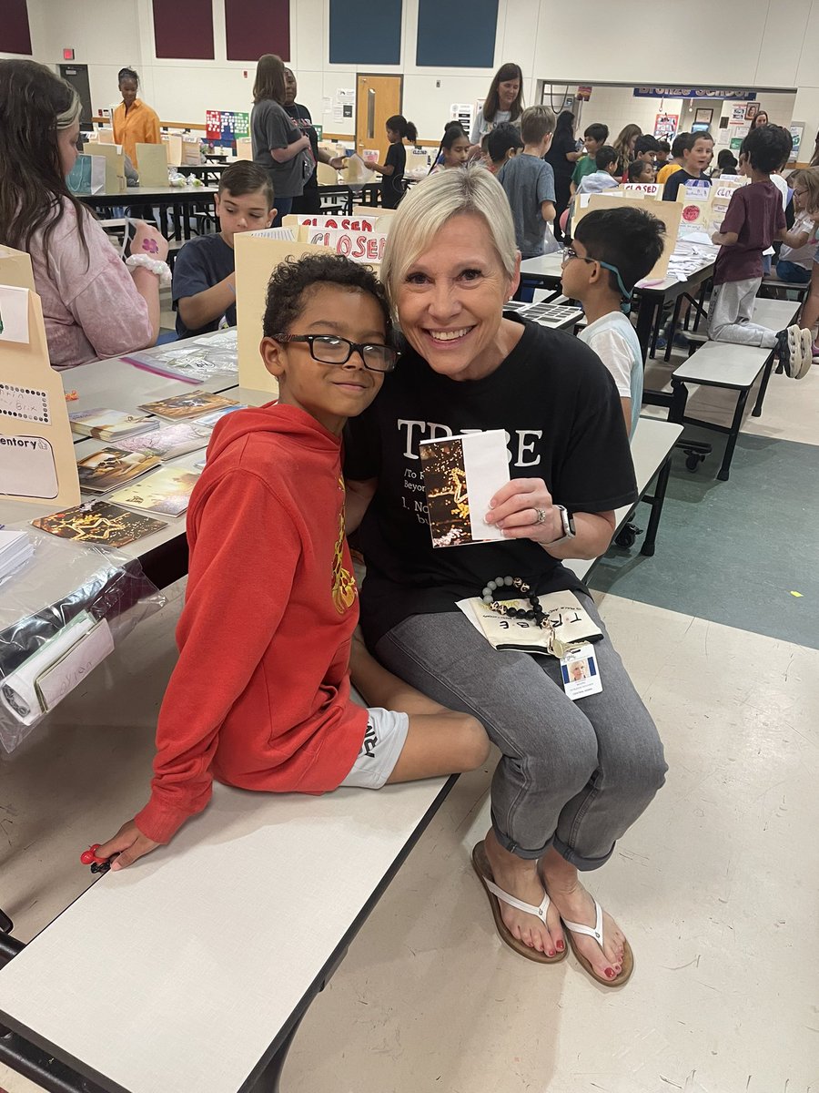 Mrs. Moore tweet media