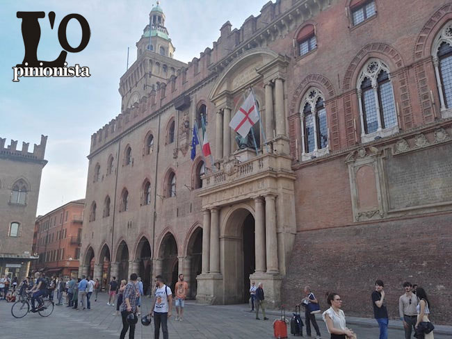 Suviana, l’8 maggio Bologna ricorderà le vittime del disastro in occasione della benedizione della Beata Vergine di San Luca dlvr.it/T6bSMQ
