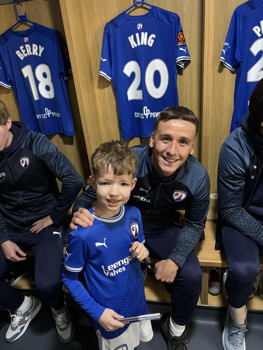 @Jeffking034 @ChesterfieldFC Jeff, thank you so so much for always being amazing with my two, especially Ted. You’ll always be his first ever favourite player and you’ve had a massive part in him being the football mad kid that he is. I’ll forever be grateful for that. All the best mate. You’ll smash it 💙