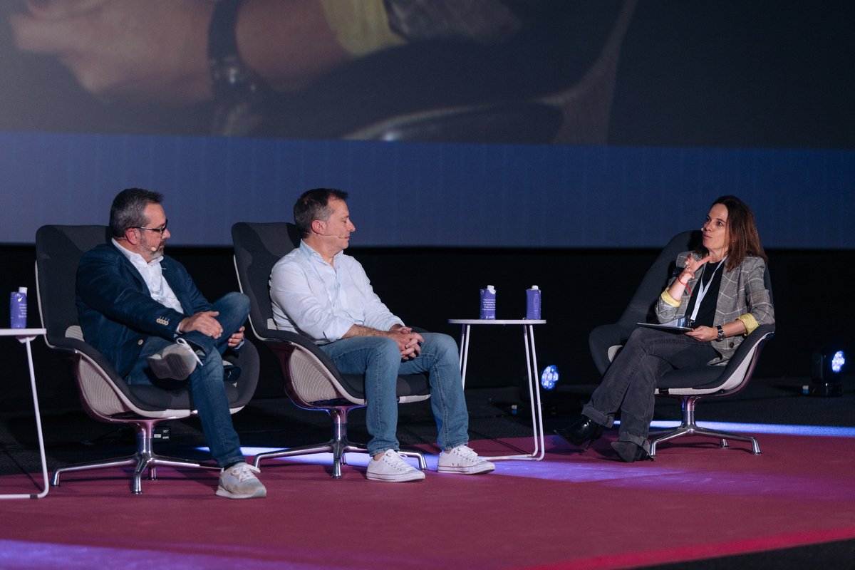 Vuelta a los básicos en experiencia de usuario en el 6 #CongresoAPDmkt 💡

Modera
👉 Carmen López - Suevos de <a href="/gigas/">Gigas</a>

Participan
👉 Ángel Piña de #GrupoEmperador
👉 Agustí Molías de <a href="/smartcex/">Smartcex</a> 
👉 Patricia Jiménez de <a href="/MetLifeES/">MetLife España</a> 
👉 Carlos Pérez de <a href="/cabify_espana/">Cabify España</a>