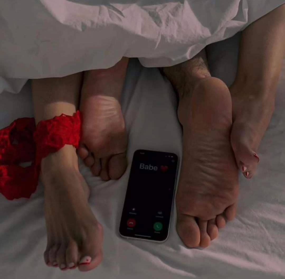 Kamoza0104's tweet image. My uncle to my elder brother: Osamakadya ma take away ku banja.
My elder brother: Mmene imadhulira KFC nzikadya takeaway ine?
My uncle to my elder brother: Galu iwe ndati osamakadya take ku banja?
Me:😂😂😂😂😂😂
Elder brother: Useka chani iwe?