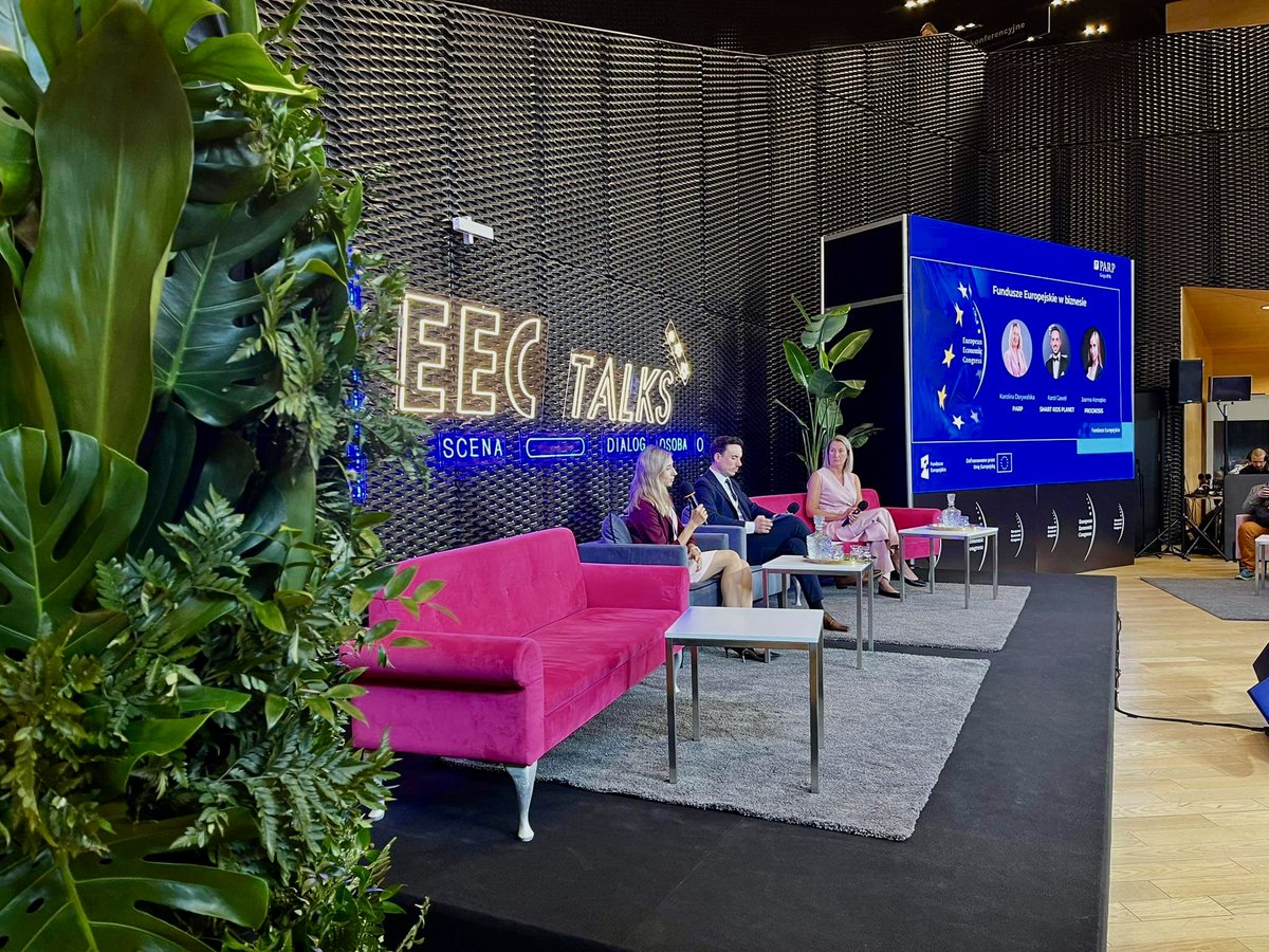 parpgovpl's tweet photo. Bo o sukcesach trzeba mówić.
Na #EEC2024 podczas #EECTalks Karolina Dorywalska z #PARP rozmawiała z przedstawicielami dwóch firm, które z sukcesem wykorzystały dotacje w ramach #FunduszeUE.
A my polecamy sprawdzić stronę SUKCESY FIRM
➡ https://t.co/sfBjhFaal9 https://t.co/3AfBGZcJ6f