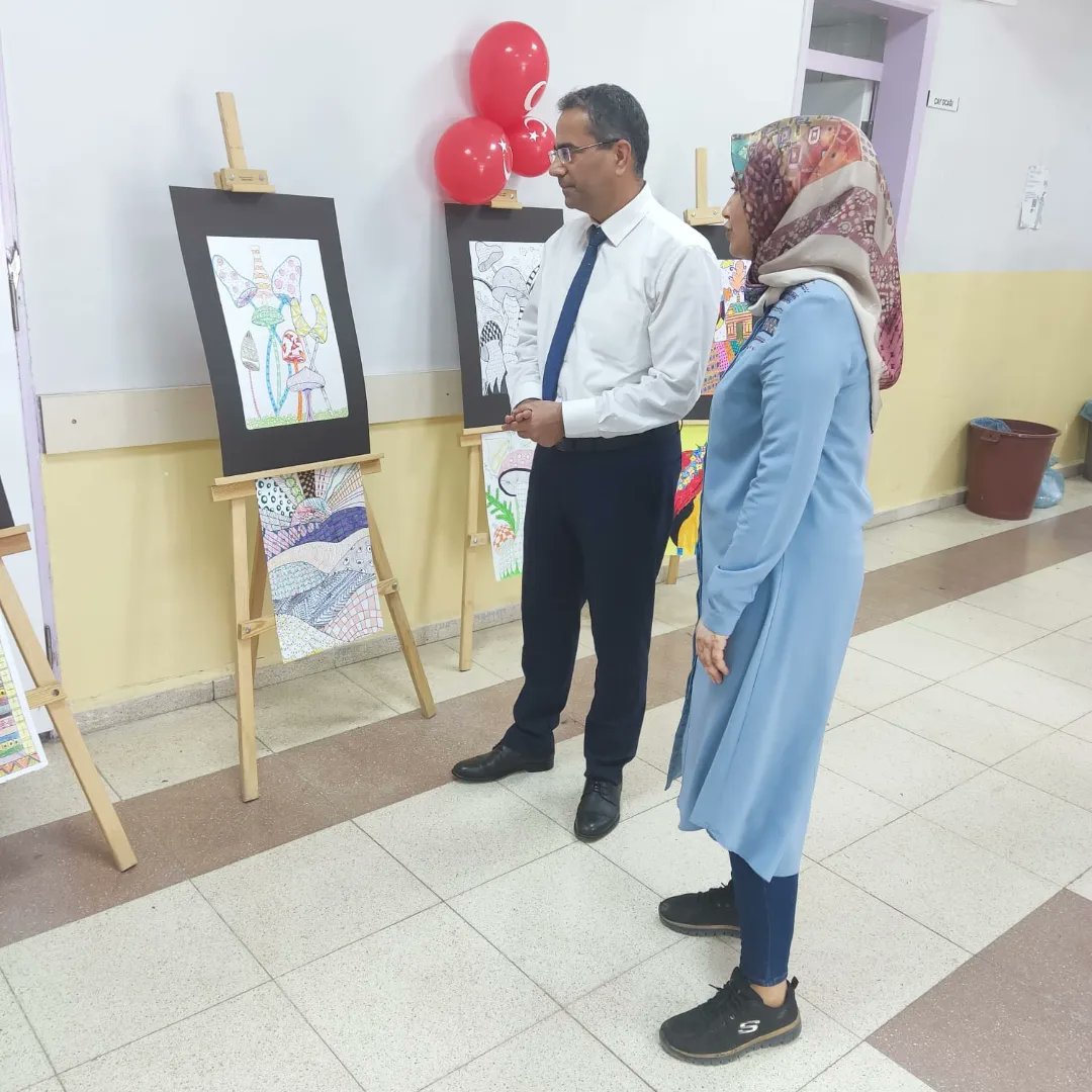 Antakya İlçe Milli Eğitim Müdürümüz Ahmet TECİMEN ve Şube Müdürlerimiz Hatay Anadolu Lisesinin düzenlediği "Kermes ve Bahar Şenlikleri" etkinliğine katılım gösterdiler. 

#EğitimHatayaNefesOlacak