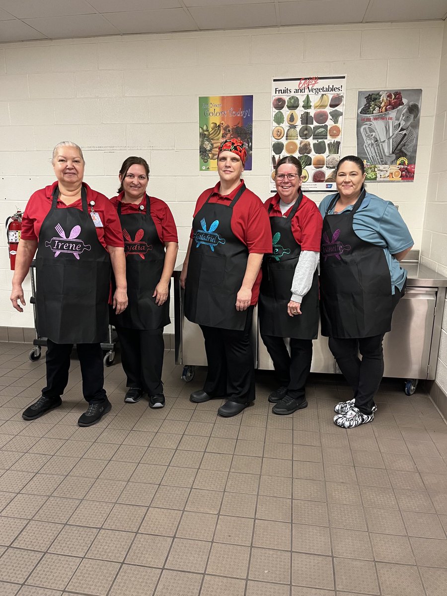 Whitlock_CPE's tweet photo. Here are the CPE Lunch Heroes❤️. We did not get to celebrate them like we should with the power outage!#CPELeaders #LPLegacy https://t.co/JTxp3xyxcu