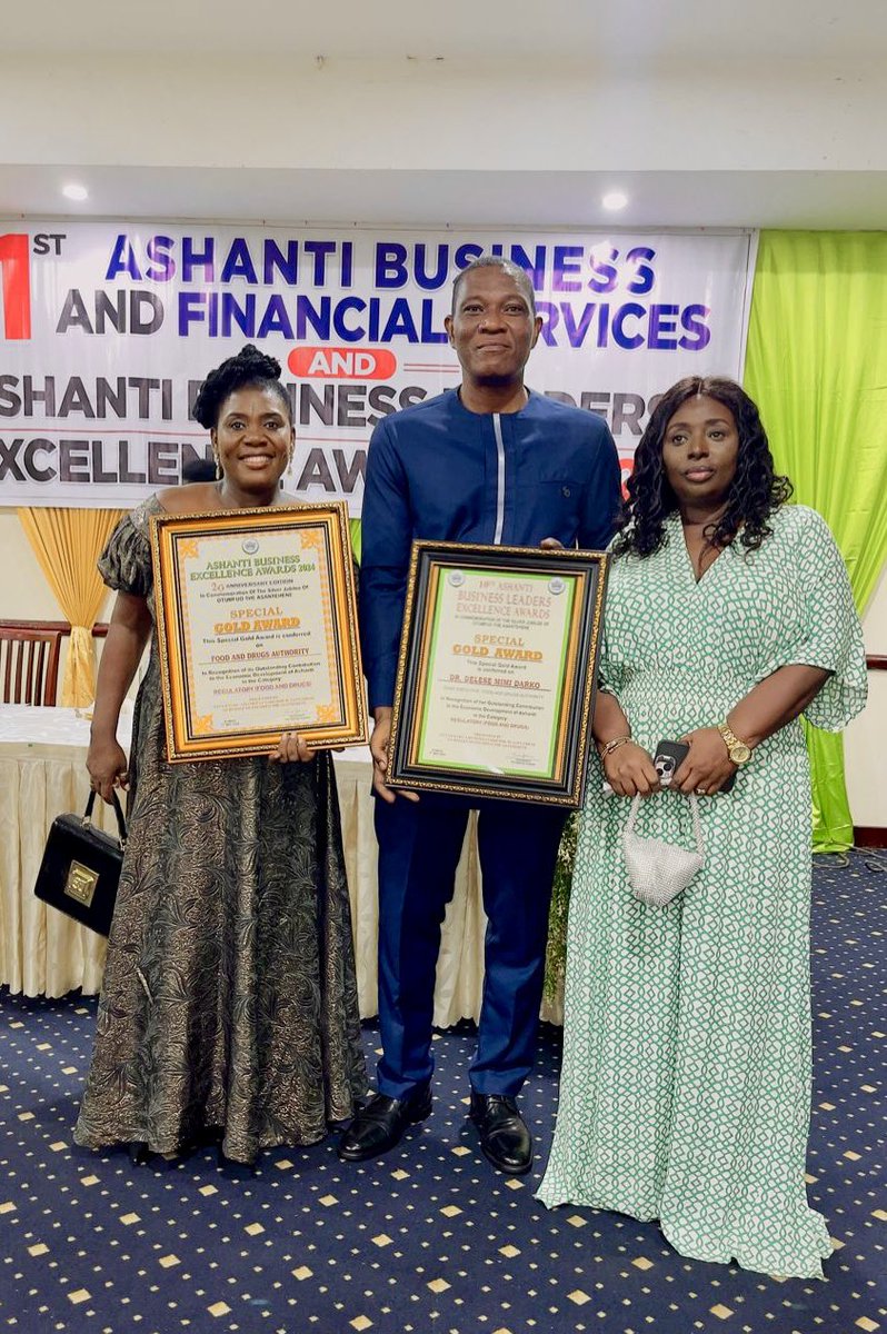 The FDA’s CEO @mimi_darko has been awarded in Recognition of her Outstanding Contribution to the Economic Development of the Ashanti Region at the 10th Ashanti Business Awards in commemoration of the Silver Jubilee Otumfuo Osei Tutu II. #FDAGhana2024 #FDARegionalDiaries