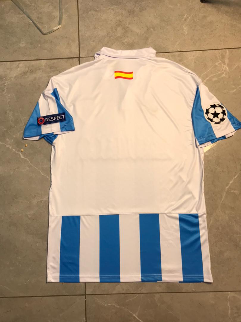 🚨 SORTEO 🚨

🤍 CAMISETA del MÁLAGA 2012-13 de CHAMPIONS LEAGUE 💙

Para participar:

🔄 - RT a este tweet
✅ - Seguir a <a href="/Hispadrops/">Hispadrops Retro</a> y <a href="/thierrin_/">thierrin</a>

Recuerda que puedes conseguirla en <a href="/Hispadrops/">Hispadrops Retro</a> ‼️📥

El ganador se dará el día 14 de Mayo🍀