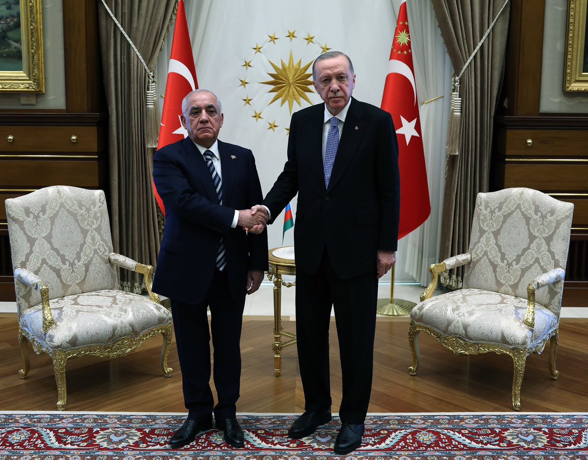 President @RTErdogan met with Prime Minister Ali Asadov of Azerbaijan at the Presidential Complex.