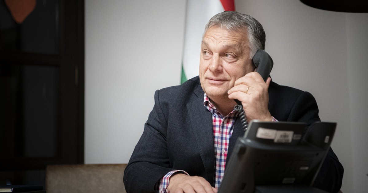 📞 @PM_ViktorOrban and @ZelenskyyUa held discussions via phone on Wednesday, discussing the key elements of Hungarian-Ukrainian relations, with a primary focus on war and peace. 🕊️ PM Orbán reaffirmed Hungary's readiness to support any initiative leading to peace, and both…