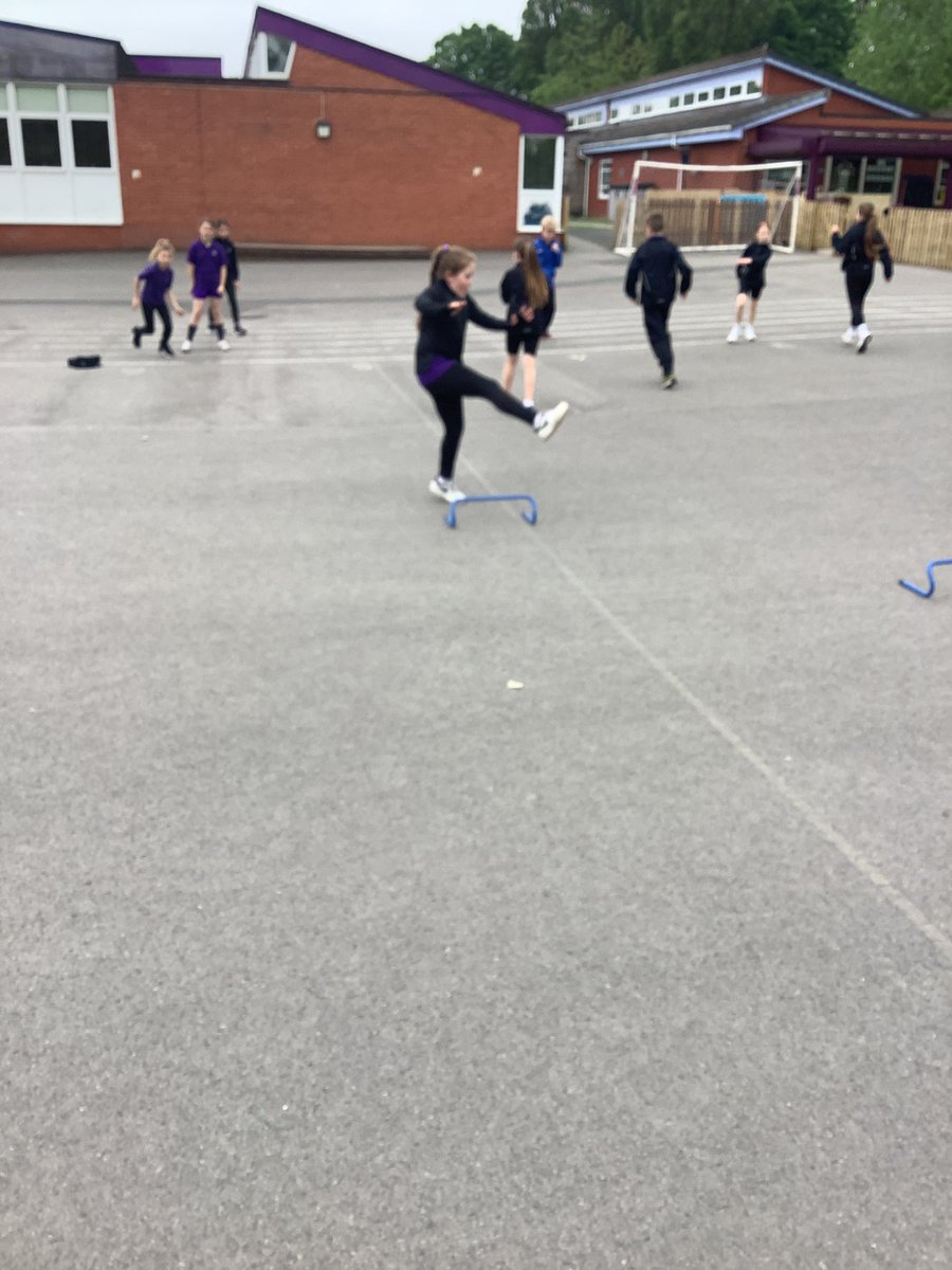 SPBYear4's tweet photo. #spbpe year 4 practising their high jump, before competition. https://t.co/APPt8iBR6F