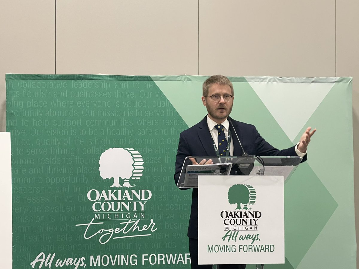 David Coulter, #OaklandCounty Executive (@oakgoveo) on Twitter photo Economist Dr. <a href="/gabriel_ehrlich/">Gabriel Ehrlich</a> from @UMichECON kicks off some #EconomicOutlook highlights. Notably, #OaklandCounty has recovered from the #COVID19 pandemic recession by most metrics! This includes the number of employed residents, which has exceeded pre-pandemic levels! 📈 Economist Dr. <a href="/gabriel_ehrlich/">Gabriel Ehrlich</a> from @UMichECON kicks off some #EconomicOutlook highlights. Notably, #OaklandCounty has recovered from the #COVID19 pandemic recession by most metrics! This includes the number of employed residents, which has exceeded pre-pandemic levels! 📈