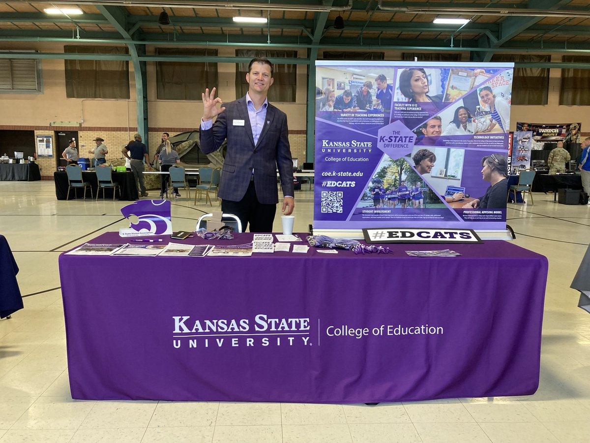 MerittDD's tweet photo. Are  you in the Topeka area? Are you National Guard or a veteran?  Are you  just bored and need something to do? Come by and see me representing @KSUCollegeofEd  at the National Guard of Kansas Educational and Industry day. Located at Nickell Armory in Topeka. https://t.co/HoSrxNOo0S