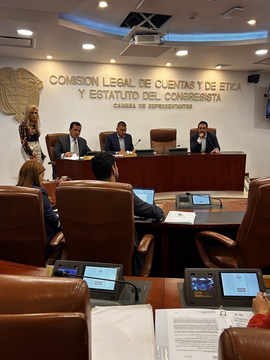 #AEstaHora iniciamos la sesión en la Comisión Legal de Cuentas, para realizar el debate de control político al Viceministro General de @MinHacienda, y el Contralor General de la República sobre la gestión desarrollada por la administración del FONPET. ¡Velamos por la ejecución