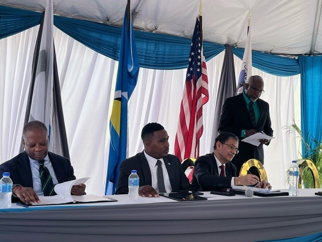 WCO_OMD's tweet photo. #WCO Director Enforcement Das stated that Project Bolt offers an opportunity to make a step-change in #Customs ability both in St Lucia &amp; across the Caribbeans to combat illicit trade in SALW &amp; narcotics trafficking &amp; limit the prevalence of related crimes &amp; deaths in the region. https://t.co/y9WaHNDprH
