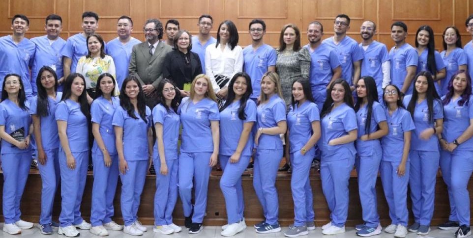 🤩 #OrgulloUpetecista | Programa de Medicina de la #UPTC renovó Registro Calificado 💪 💛🖤 Este documento le permite al programa seguir ofreciendo una educación médica de vanguardia y la formación de profesionales íntegros ⚕️👍 Más información 🖱️👇 uptc.edu.co/sitio/portal/c…