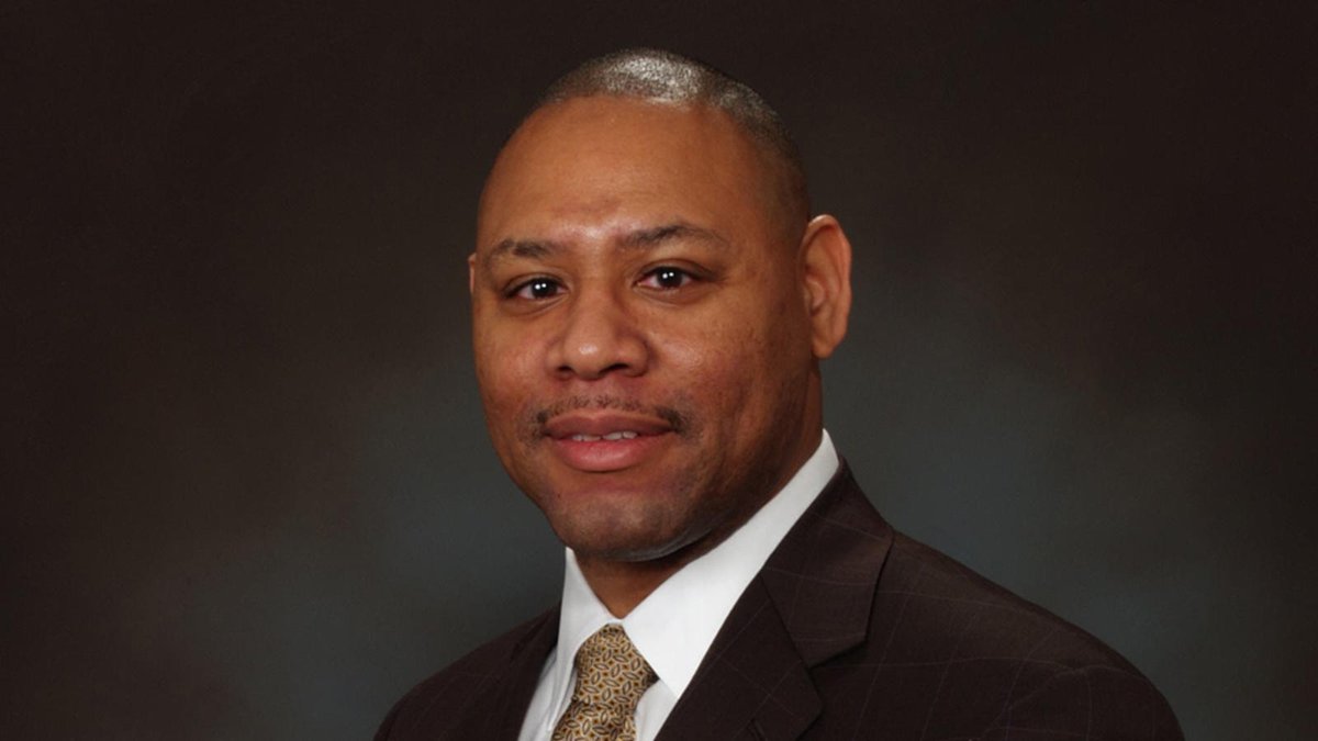 #NCCUCommunity | We're excited to welcome back NCCU alumnus Dr. Arwin D. Smallwood as the new Dean of the College of Arts, Social Sciences, and Humanities, starting June 1, 2024! | #NCCUAlumni #EaglePride | READ MORE: bit.ly/NCCUArwinSmall…