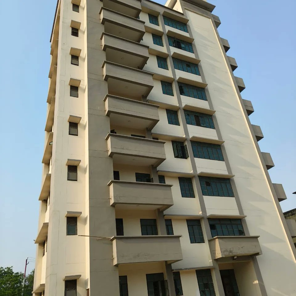 CmdUppan's tweet photo. Prakash.D,IPS,CMD UPPAN visited Gorakhpur Unit &amp; conducted Review of  construction projects in Gorakhpur..
Engineers instructed to complete projects within time schedule &amp; budgetary grants..
#UPPoliceAvasNigam
#FieldVisits
@myogioffice 
@Uppolice https://t.co/k30tVINh1e