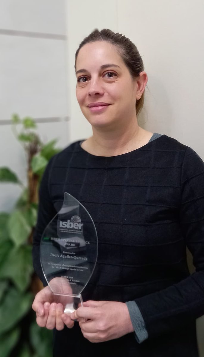 🏆 ¡Enhorabuena a nuestra compañera, la Dra. Rocío Aguilar Quesada, por recibir el premio ISBER 2024 en la categoría 'Special Service Award'! Destacando su contribución a los objetivos de la Sociedad. Obtén más información en: isber.org/news/667828/IS…
#somosgranadasalud
#ISBER2024