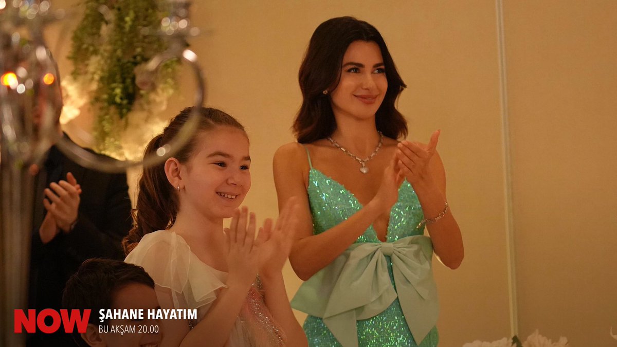 Herkes hazırsa bu akşam düğünümüz var! 👰‍♀️🤵‍♂️ #ŞahaneHayatım @nowtvturkiye @ayyapim @altinbilekhilal @OnurT_ @yigitozsener #NesrinCavadzade #GökçeEyüboğlu @cemuslucem #İncinurDaşdemir #EmrahÖzdemir #NurhanÖzenen @AltanGordum #GürhanAltundaşar #SedefAkalın #AyşegülÇaylı…