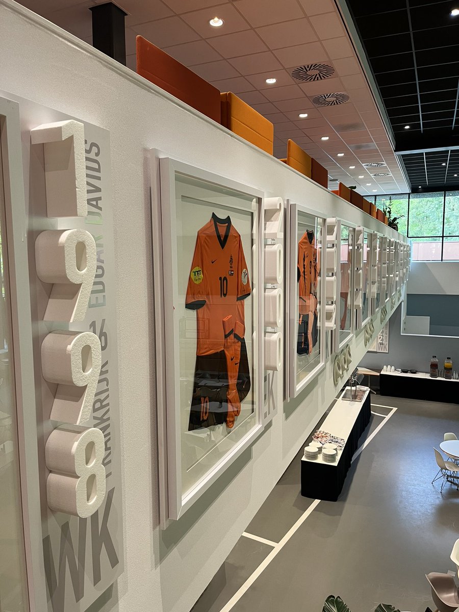 Mark Roberts tweet media