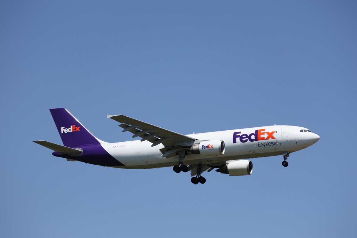 55Taka16_34's tweet image. 成田空港にて撮影です。
GWにAirbus A300B4-605R(F)撮りましたよ〜❗️
GWは成田で沢山楽しませてもらいました✌️😆
今日も一日お疲れ様でした🍻😁

#成田空港
#FedExExpress