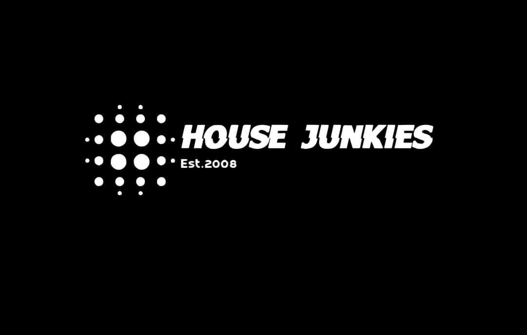 Come hang with us 2day Wed 8th @ Dros Molapo Crossing 🎹🎺🎚️🎷🎼