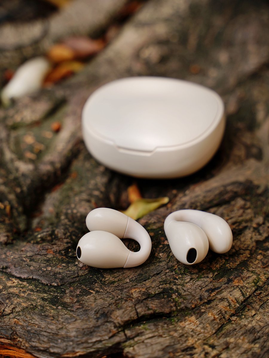 Langsdom's tweet image. They're now at 25% off ! Check out our stunning clip-on earphones—perfect for your daily chill vibes.! Grab 'em before they're gone.
⭐️Comfortable to Wear
⭐️Fancy Beige
⭐️Open Listening
⭐️HD Voice
⭐️Earring Design

 #langsdom #earphones #sale #fashion #shopping #music #ootd