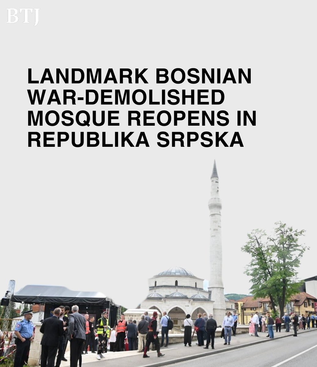 The rebuilt Arnaudija mosque, which was badly damaged in 1993 during the Bosnian war, was officially reopened at a ceremony attended by hundreds of Muslims in Banja Luka, the administrative center of Bosnia’s Serb-dominated Republika Srpska entity. 👇 balkaninsight.com/2024/05/08/lan…