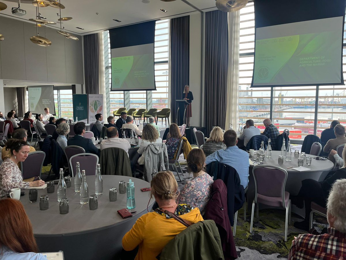 pippa_hackett's tweet image. Great to open the International Day of Plant Health 2024 Conference overlooking a busy Dublin Port. As an open economy, we are at risk from pests &amp;amp; diseases - @agriculture_ie is responsible for ensuring our risk is minimised, and that we act quickly when an outbreak occurs. #SDGs
