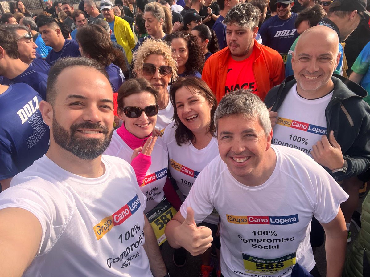 canolopera's tweet photo. ...Y FUIMOS CAMPEONES💪🏻de la participación!
Nos divertimos, reímos, sudamos y, aunque no están todos los que formamos el Grupo Cano Lopera, corrimos por tod@s. Porque lo más importante fue que...¡participamos juntos!
Enhorabuena a Carrera Castellón Empresas por la organización https://t.co/WfZLxPOwoG