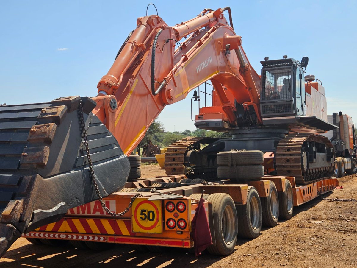 For SALE: 2012 Hitachi ZX870-3, 26901 hours. Located in Johannesburg, Gauteng. Contact Johan for more information and assistance on 083 658 0635. Plenty of repairs done! Good working condition!

#mining #construction #earthmoving #excavator #Hitachi  #heavyequipment #heavyduty