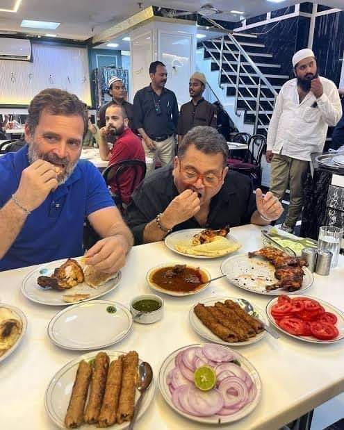 कोई बता सकता है .. राहुल जी क्या खा रहें हैं??