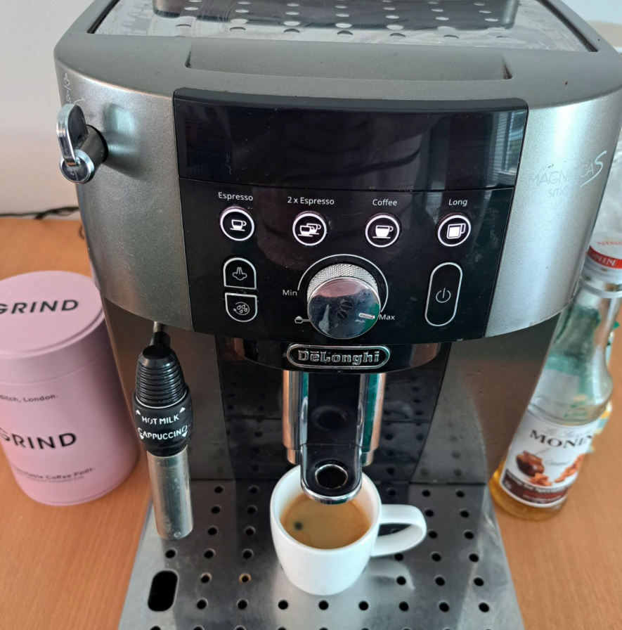 springhubcw's tweet photo. Save the long commute, parking hassle or sitting at your kitchen table for the umpteenth time! Come and book a day with us at Springhub, a co-working space in Cwmbran. https://t.co/zDSX1fN2Yn