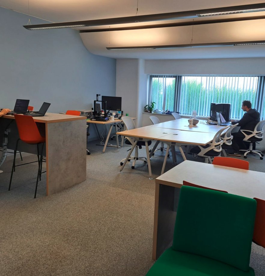 springhubcw's tweet photo. Save the long commute, parking hassle or sitting at your kitchen table for the umpteenth time! Come and book a day with us at Springhub, a co-working space in Cwmbran. https://t.co/zDSX1fN2Yn