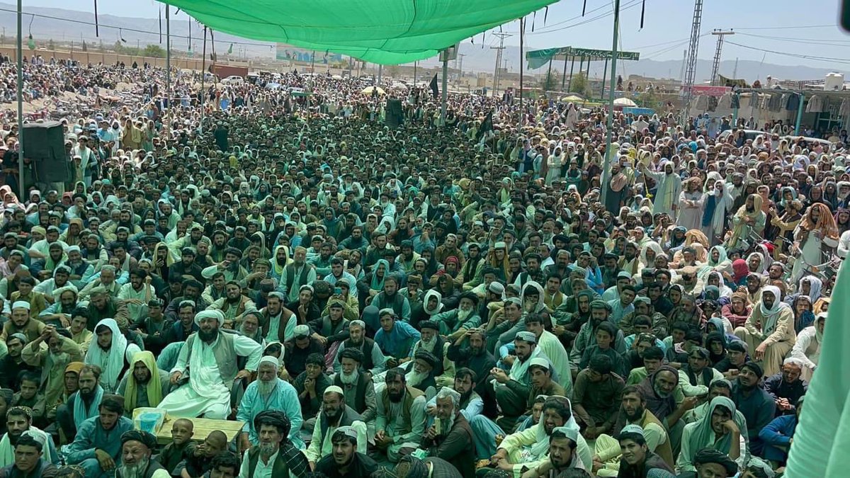 Eight months of #ChamanISitIn completed. Sit-in demands to restore old immigration policy for tribes who have been living both sides of the #Durandline.

From Pakistan side Chaman-Killa Abdullah & from Afghanistan Kandahar residents had been travelling throug CNIC & Tazkira.