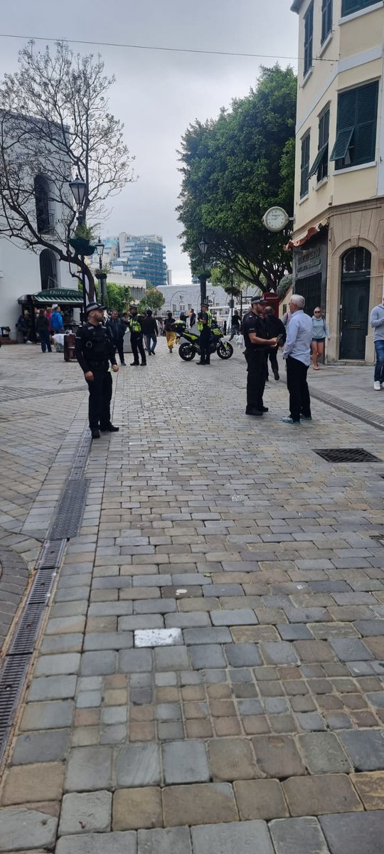 You may notice a few more officers than usual around Gibraltar today.  
There’s no need to be alarmed - they are our specially trained #ProjectServator officers. It’s their job to help keep #Gibraltar safe by disrupting criminal activity.

#Gibraltar #Thinblueline #police