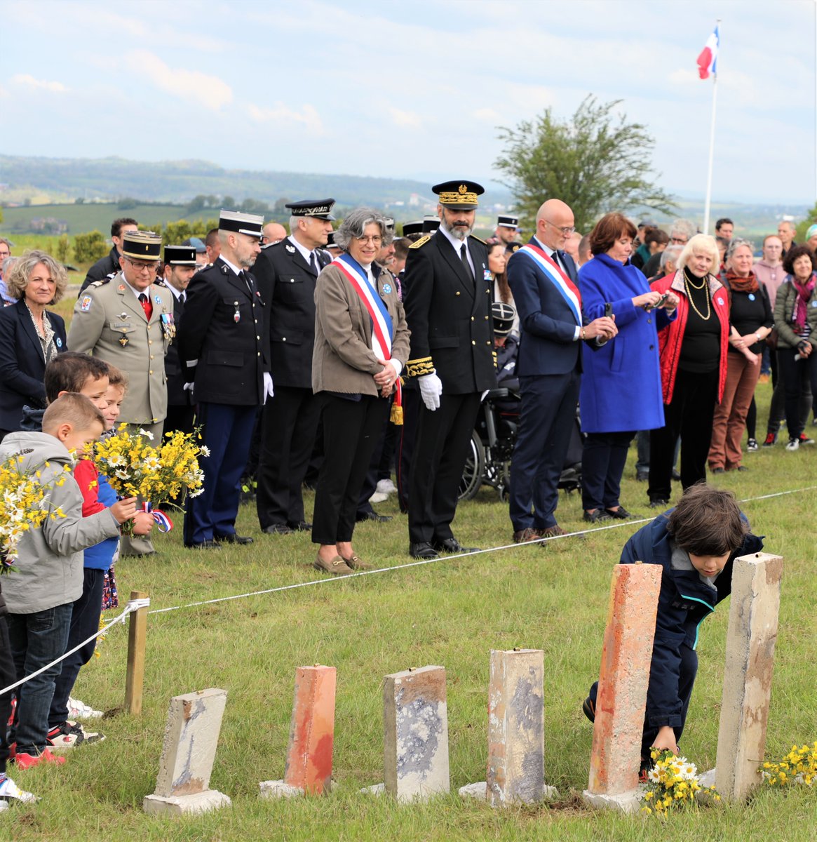 Préfète de l'Aveyron tweet media