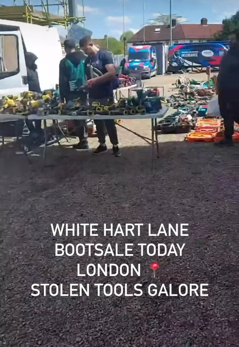 J9FBH's tweet photo. Day 3 - still no response.  

@MPSWhiteHartLne @MPSHaringey @HaringeyBoroFC @HaringeyBoroFC 

STOLEN TOOLS ACTIVELY BEING SOLD AT WHITE HART LANE CAR BOT

@AnneStennett @AhmedWHL - can either of you look into this matter and get back to me? https://t.co/OQk4DOQkR1