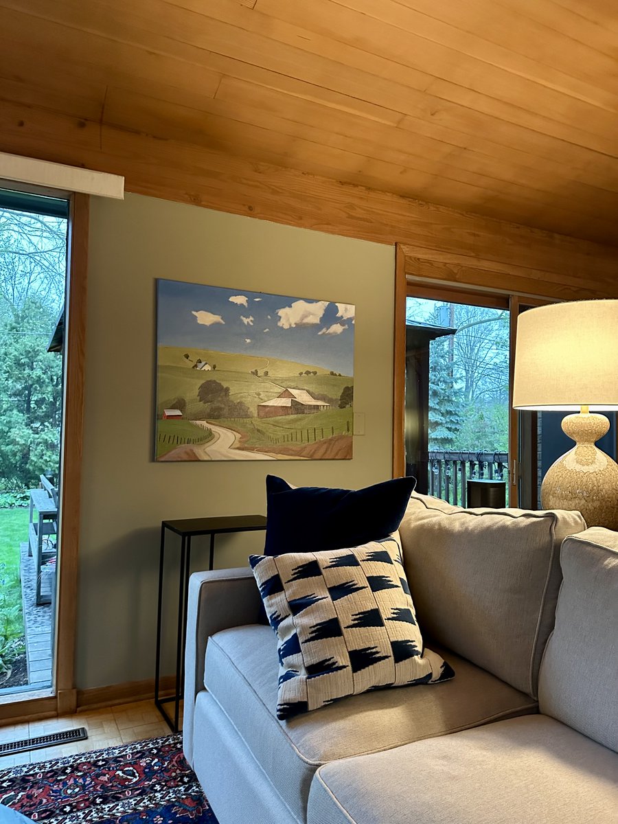 Delighted to see my work, my latest commission of a Mid Western American Farm, in the mid century home of a collector, in Wisconsion, USA! Looks great in situ! Commission me to paint your a favourite place - emmafcownie.com/commission-pai… #commission #commissionart #landscape #USA