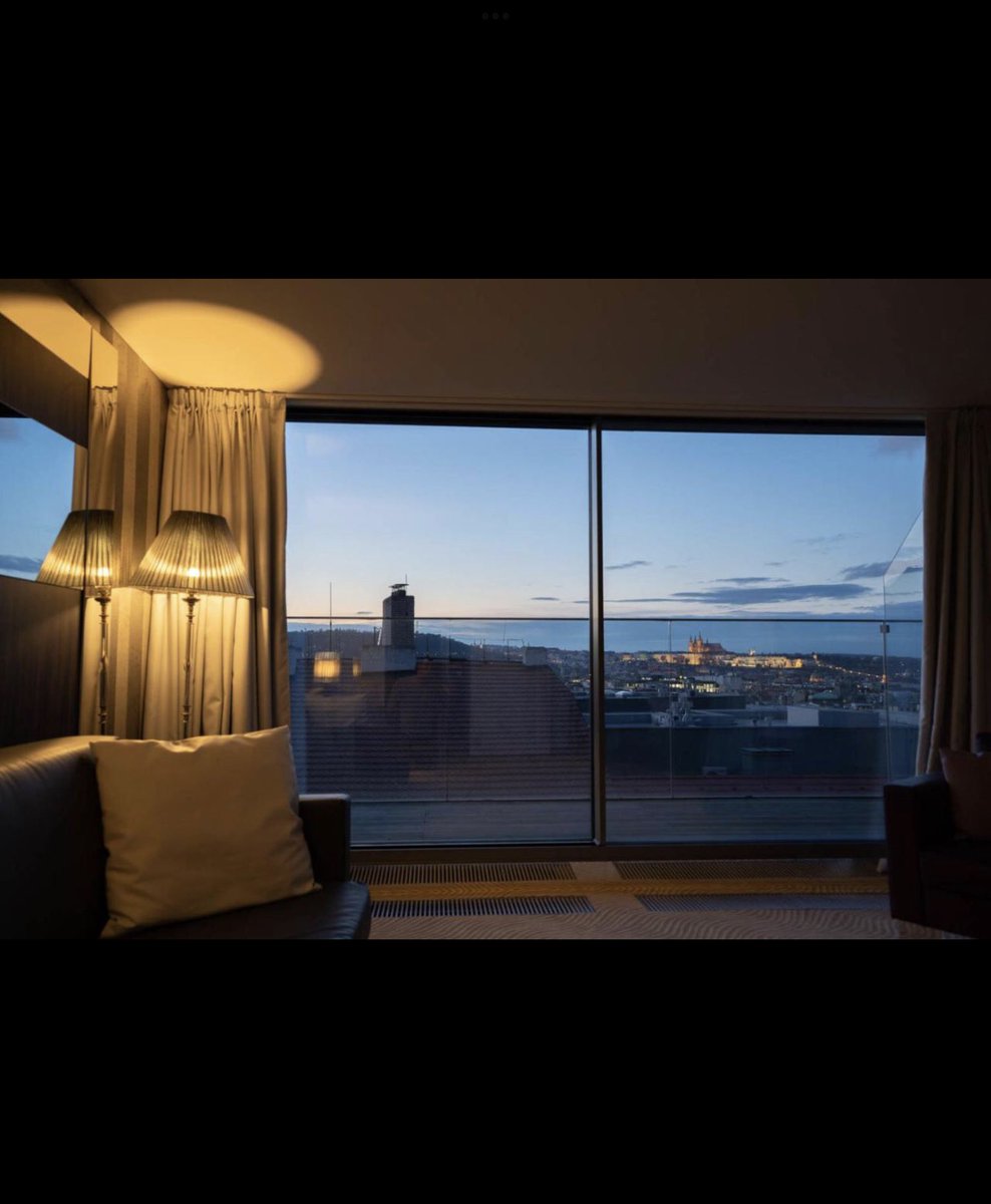 Myo Hotel Wenceslas ⭐️⭐️⭐️⭐️

براغ #تشيك 🇨🇿 

- الموقع ممتاز في براغ ١ قريب من كل شي مشي بس 🚶🏻‍♂️🚉 
- الخدمه والنظافة والسعر ✔️

🔺 شاركونا تعليقاتكم 😍 

🔷📍 booking.com/hotel/cz/myo-w…