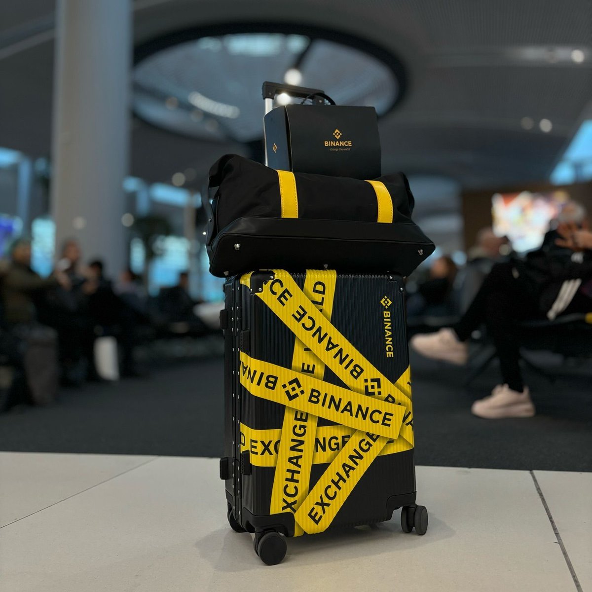 binance's tweet photo. Travel Essentials 🧳 https://t.co/924br6cEXB