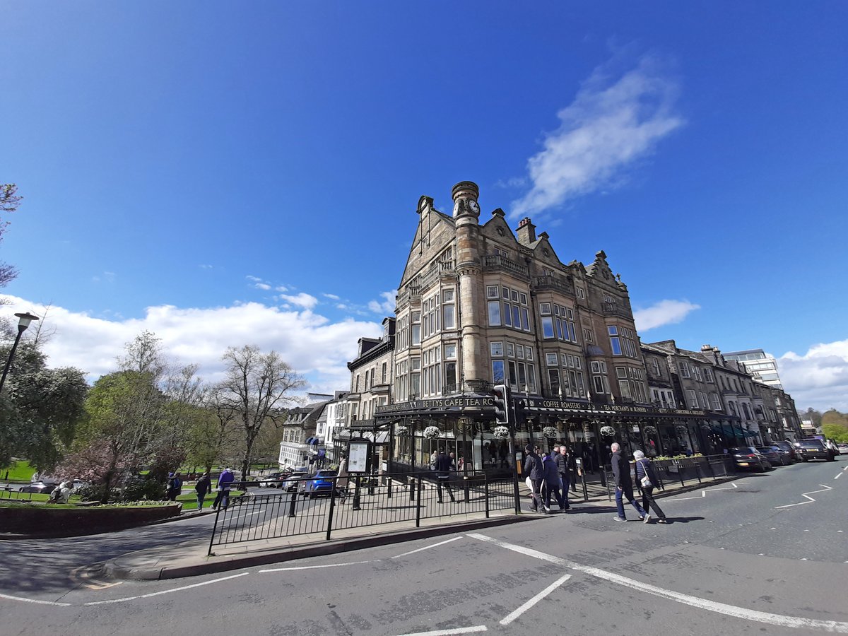 May is #NationalWalkingMonth. Here in #Harrogate we are blessed with a beautiful and walkable spa town and a 10-minute scroll will take you to plenty of gardens, restaurants and shops. Where is your favourite place for a stroll in #Harrogate? #health #walking #wellness