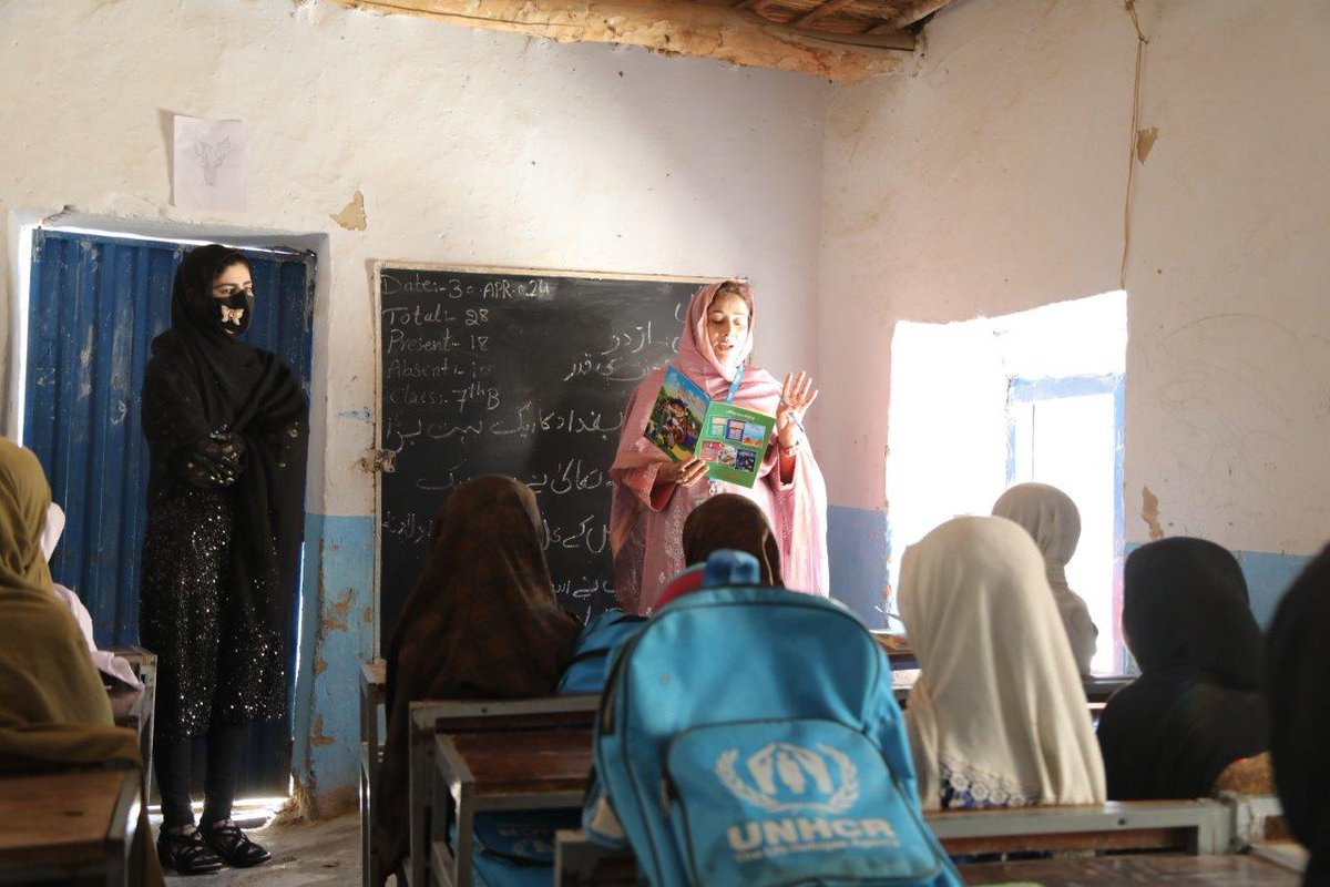 What was your favorite book when you were young? In Saranan Refugee Village, Afghan refugee girls are enjoying reading colorful story books provided by UNHCR 👧📚. They share the stories with friends and family, starting their reading habits.