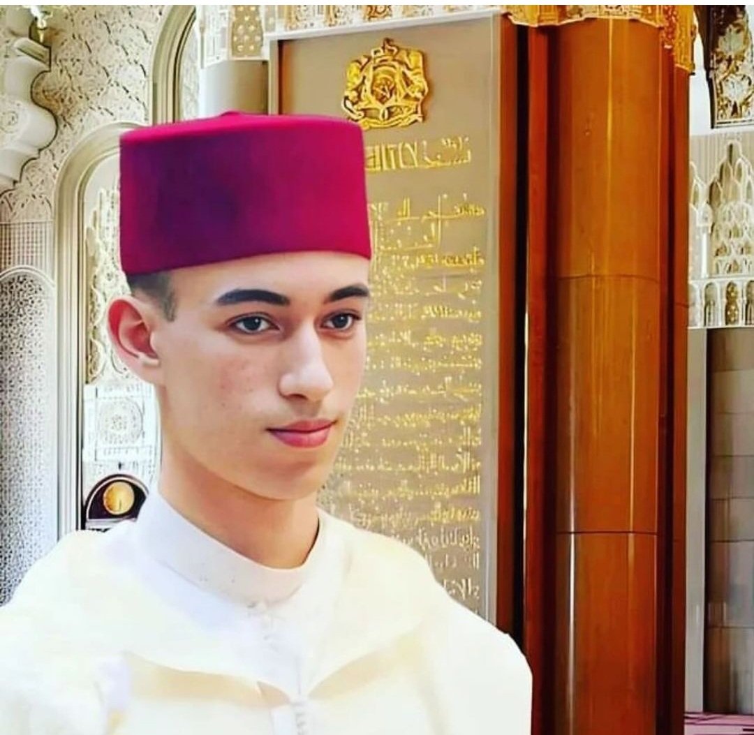 كل عام وولي العهد صاحب السمو الملكي الأمير مولاي الحسن بألف خير بمناسبة عيد ميلاده 21
#المغرب_أولا