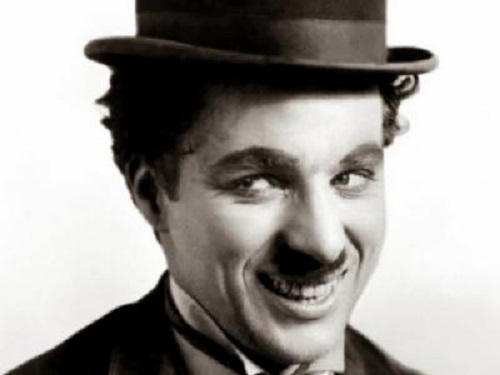'Nunca encontrarás un arcoíris si miras hacia abajo'. Charles Chaplin #Fuedicho