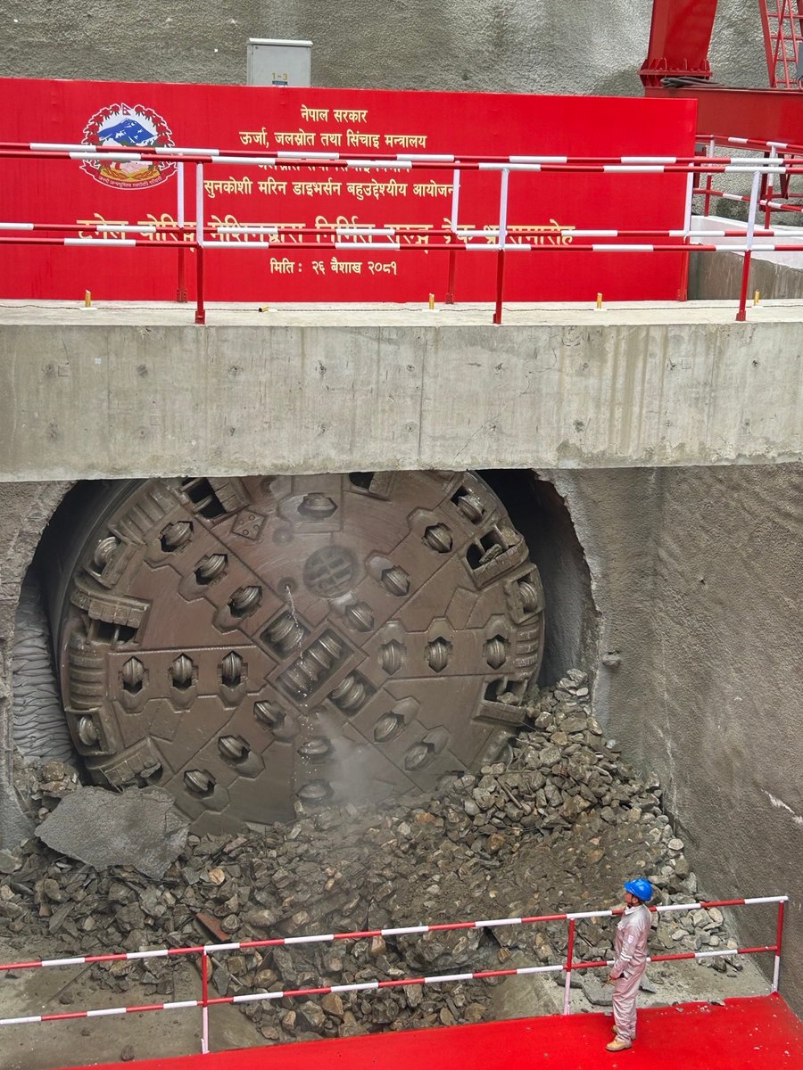 Ambassador Thompson attended the Sunkoshi-Marin Tunnel breakthrough ceremony to witness the world-class American tunnel-boring-machine from the Robbins Company complete its work. The construction of the tunnel is a national pride project for Nepal and aims to improve access to