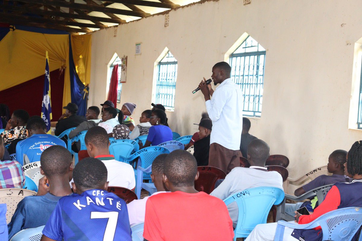 Why don’t the youth attend public participation in the county? This is one of the issues being discussed at the Defend record Yako program baraza at Kongoni ward, Kakamega County where youth from the community are engaging on governance issues. #DefendRecordYako…