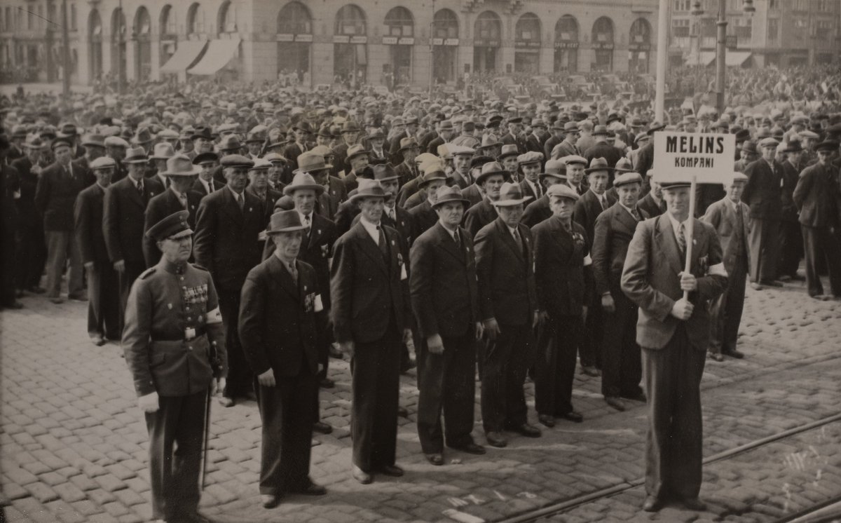 #twitterhistorians Are you working on any #civilwar or multiple #civilwars? Tweet as us - we'd love to know about it. Find out more about our transnational study at civil-wars.eu and follow us here