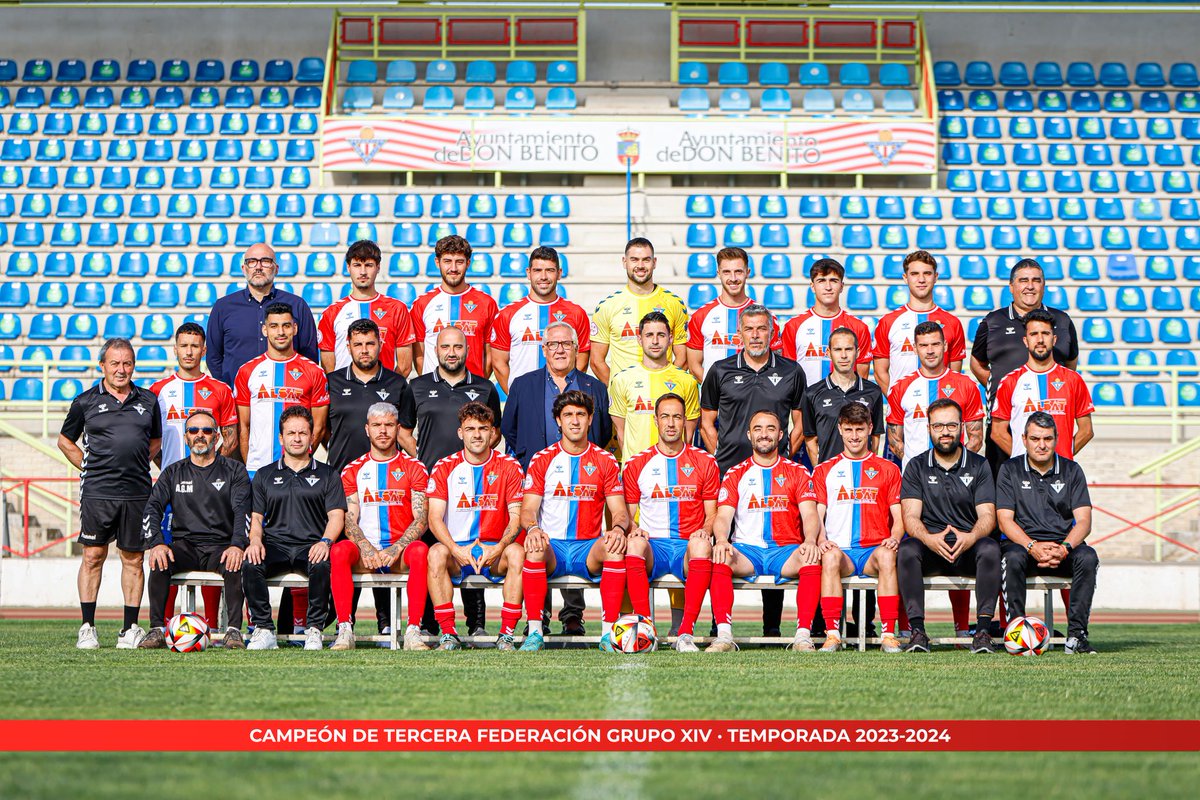 CD Don Benito (@cddonbenito_) on Twitter photo 📸 #FotoOficial |
🏆 Los protagonistas del noveno título de Tercera Federación en los 96 años de historia del <a href="/CDDonBenito_/">CD Don Benito</a>. 🔴⚪️ 📸 #FotoOficial |
🏆 Los protagonistas del noveno título de Tercera Federación en los 96 años de historia del <a href="/CDDonBenito_/">CD Don Benito</a>. 🔴⚪️
